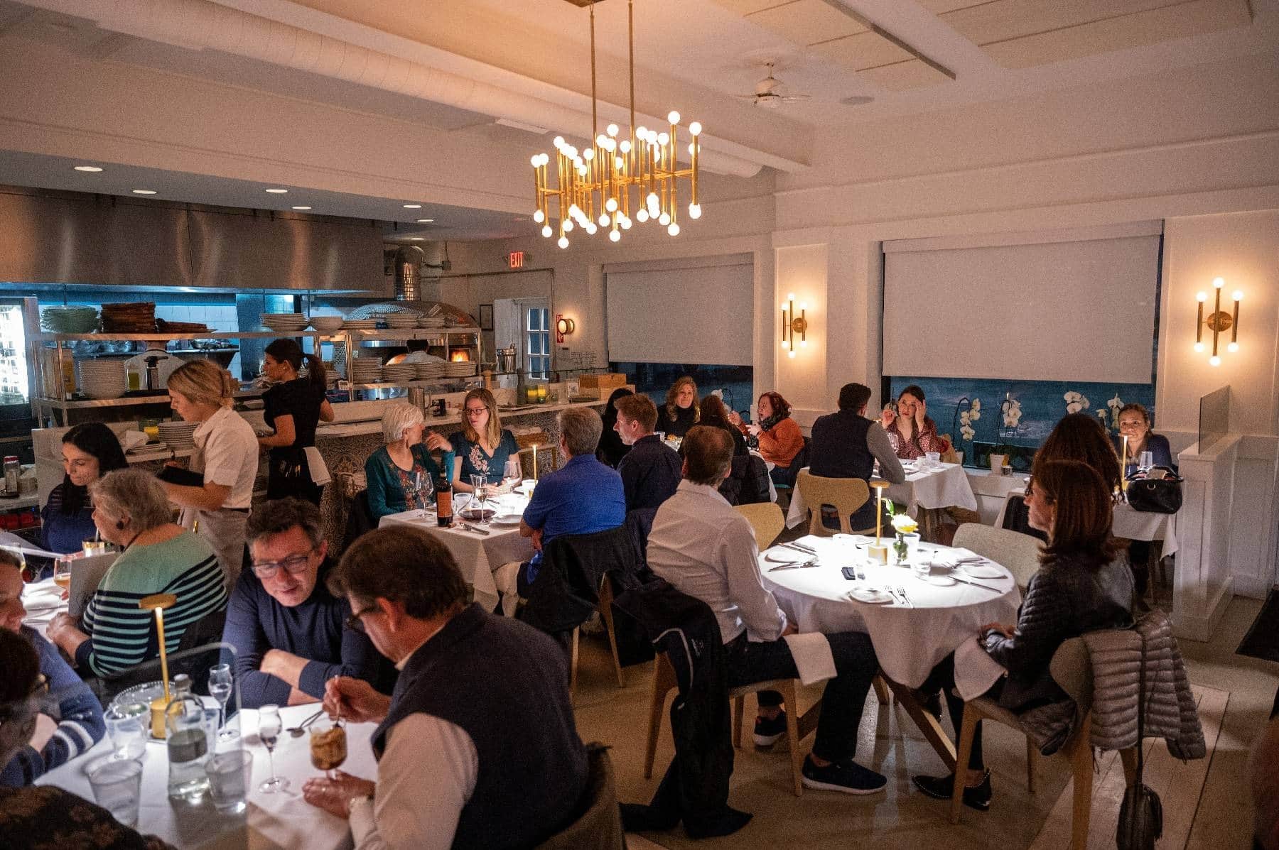 The dining room at service